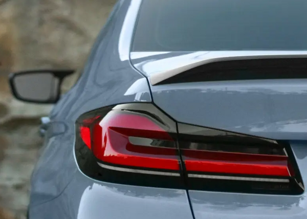 Blackline Taillight Overlay Kit - F90/G30 LCI